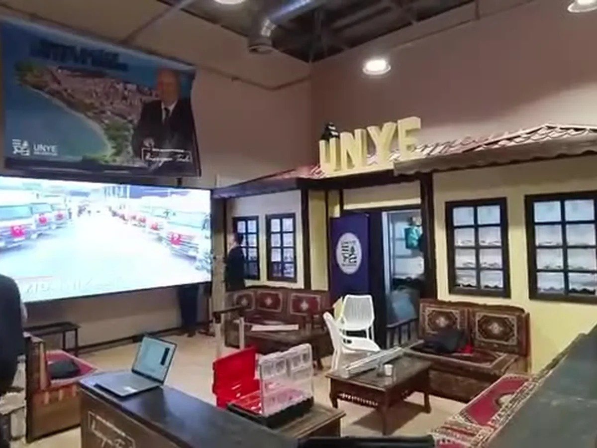Ünye Belediyesi dış cephe LED, Ünye, Ordu
